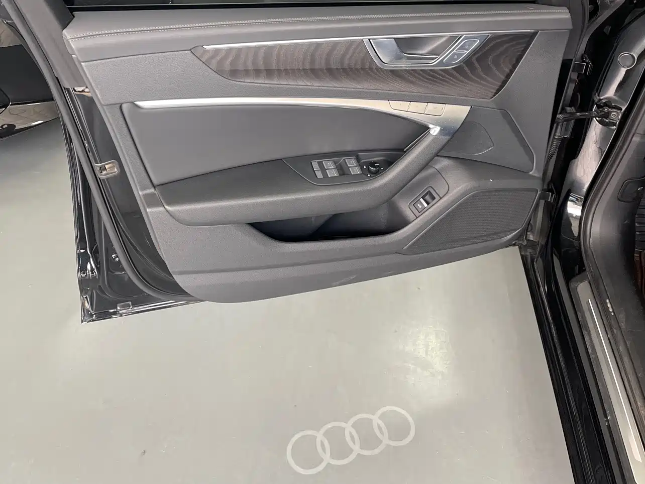 Audi A6L 2024 45 TFSI quattro Premium Elegance фото 6