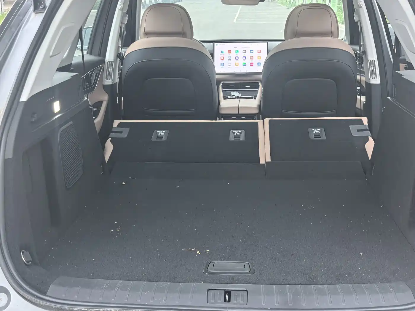 Chery Tiggo 8L 2025 2024 Model 2.0T 2WD Luxury 5-Seater