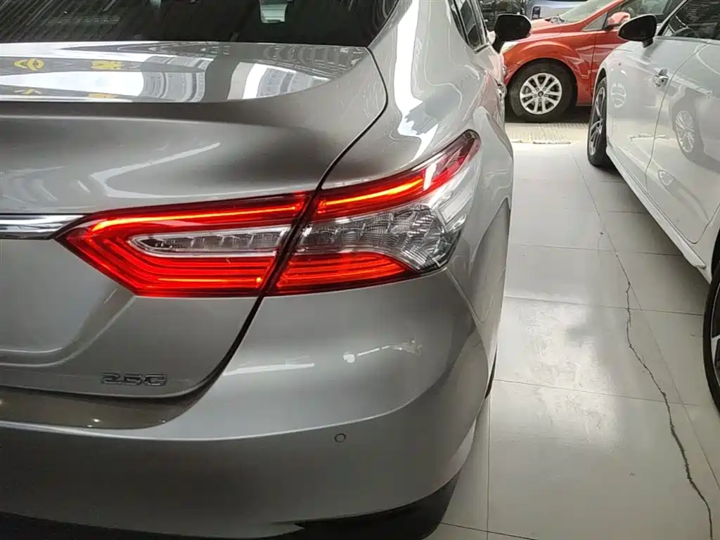 Toyota Camry 2019 2.5G Luxury Edition China VI фото 8