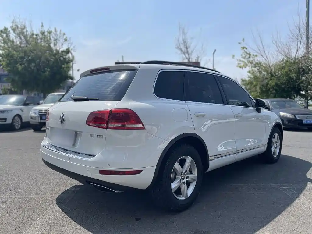 Volkswagen Touareg 2015 2011 3.0TSI Comfort
