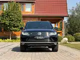 Фото 2 - Volkswagen Touareg