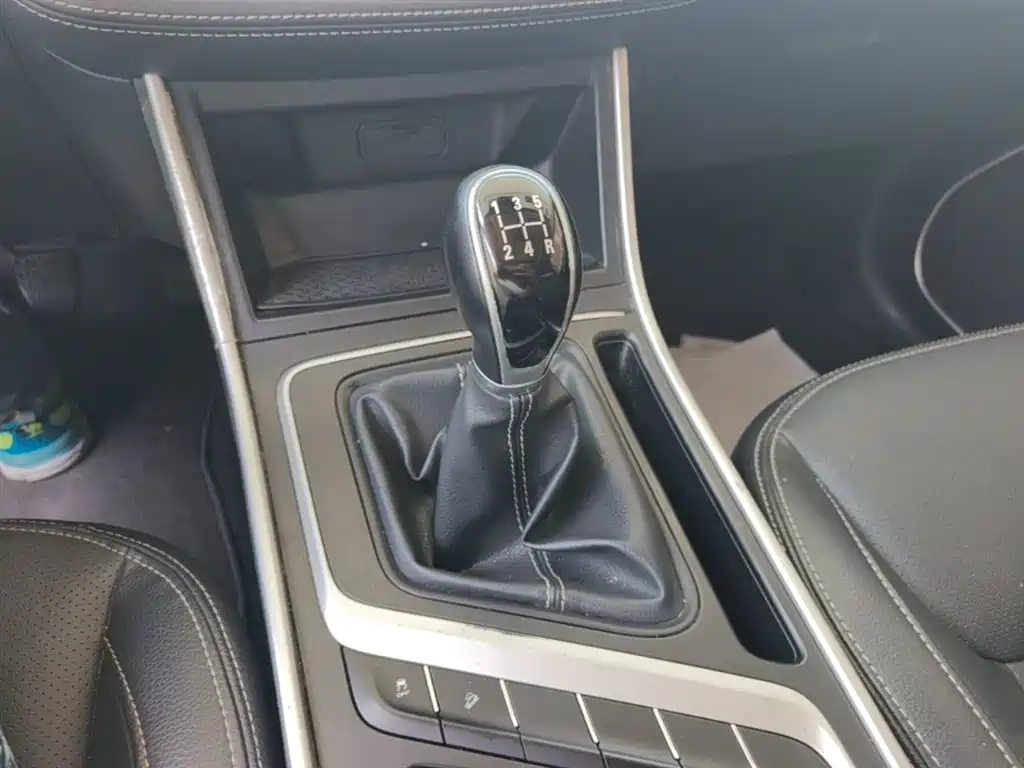 GEELY AUTOMOBILE VISION X6