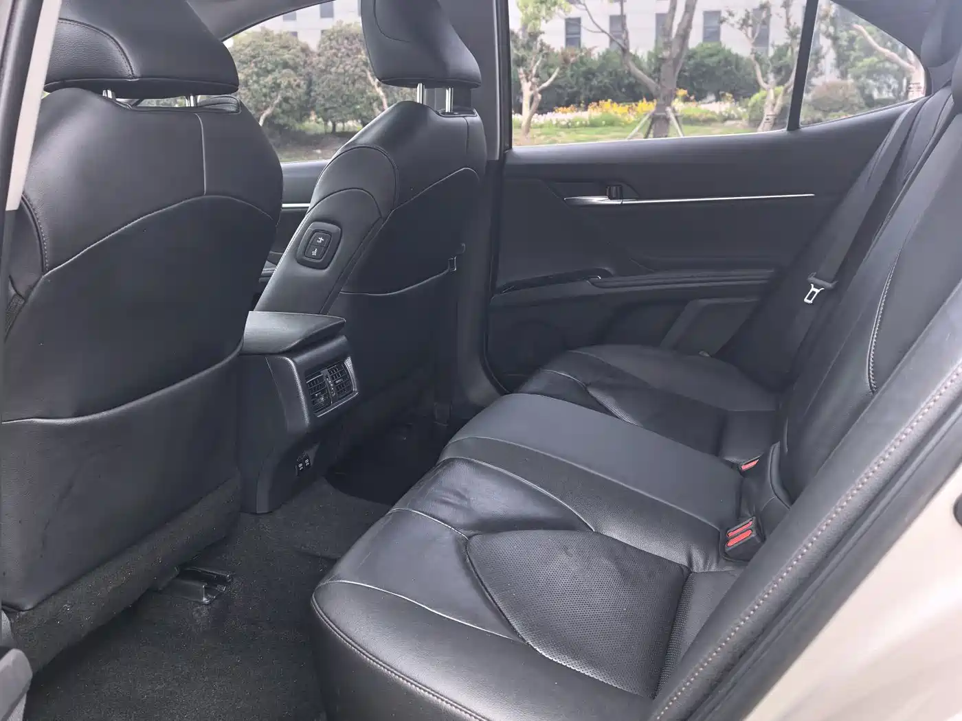 Toyota Camry 2018 2.0G Luxury Edition фото 5