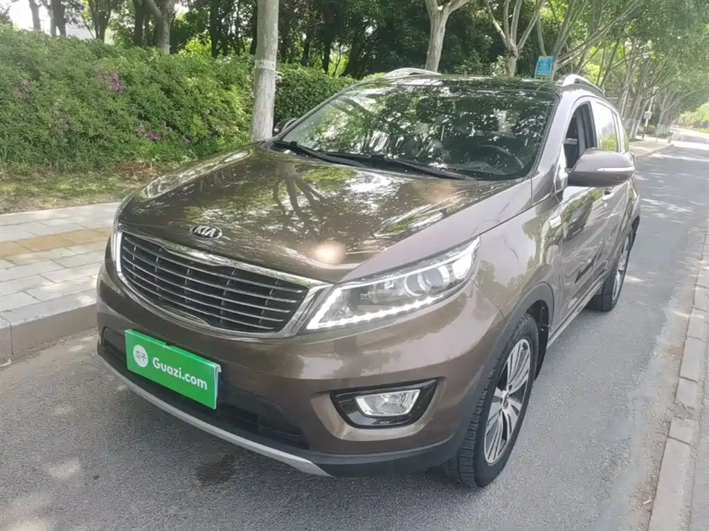 Kia Sportage 2015 2.0L Automatic 2WD DLX фото 2