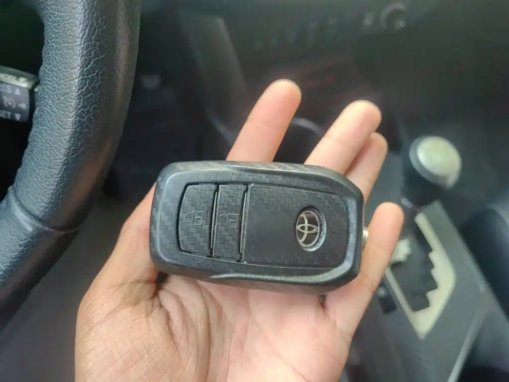 Toyota RAV4 Rongfang 2015 2.5L Automatic 4WD Elite Edition фото 12