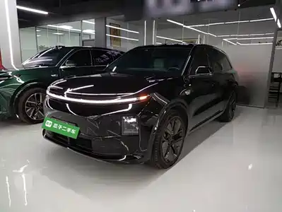 Li Auto L6