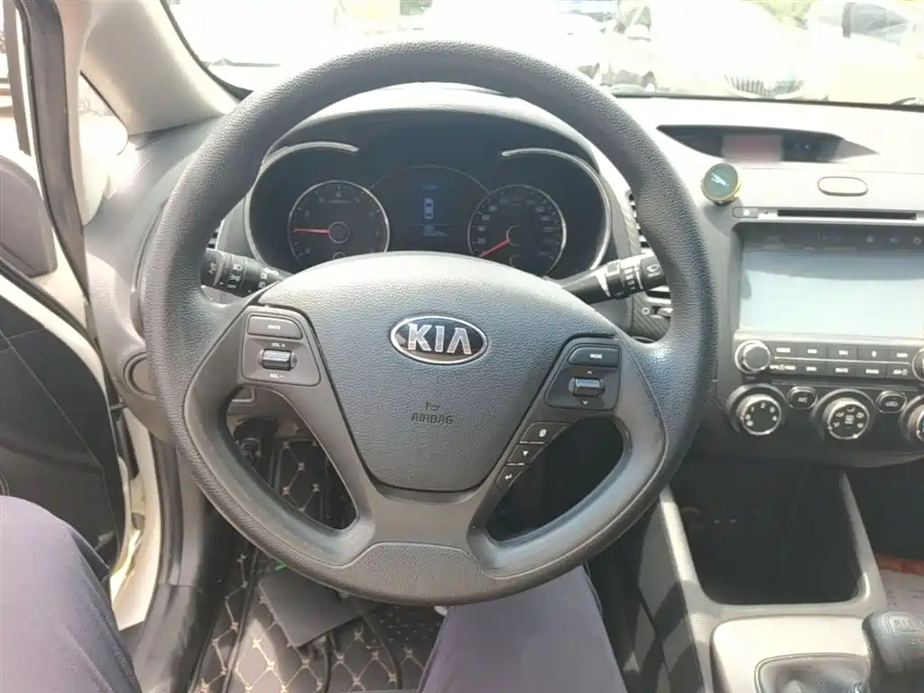 Kia K3 2015 1.6L Manual GL фото 11