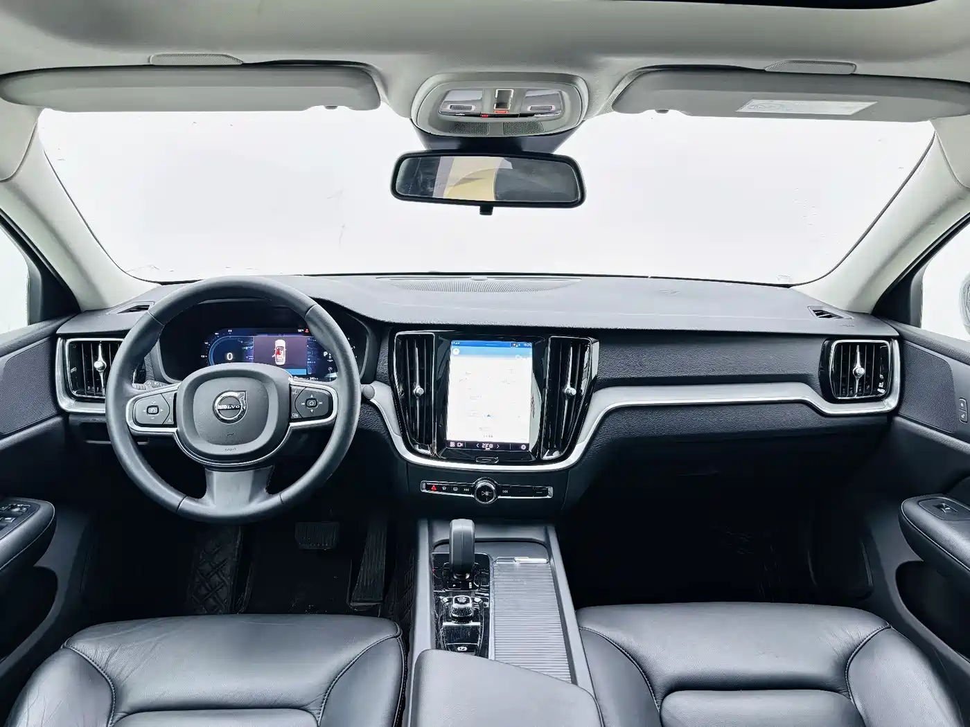 Фото 11 - Volvo S60