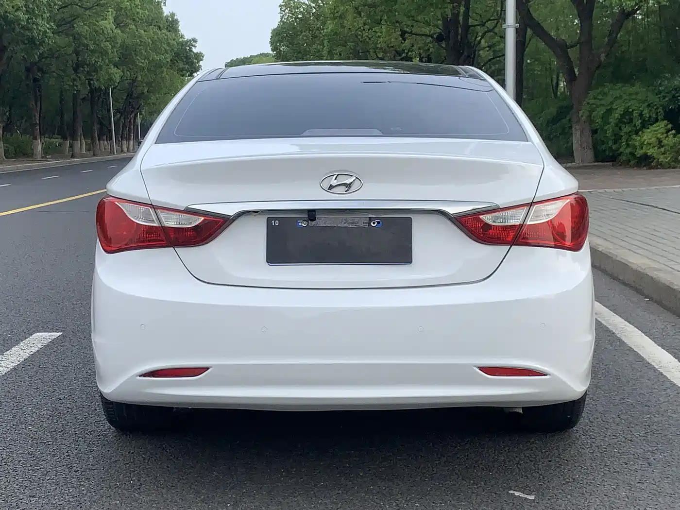 Hyundai Sonata 2013 2.0L Automatic Luxury Edition фото 5