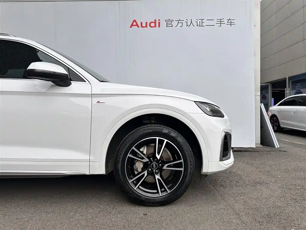 Audi Q5L 2023 40T Fashion Dynamic фото 18