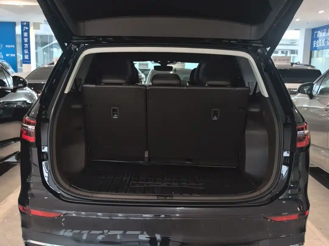 Volkswagen Viloran 2025 2024 380TSI Executive Edition