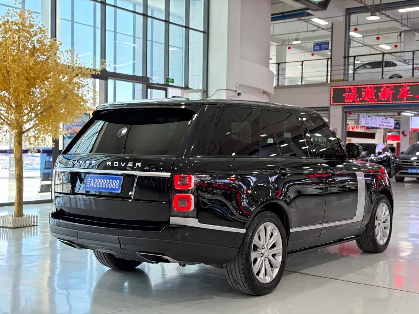 Land Rover Range Rover 2014 3.0 SC V6 Vogue фото 4