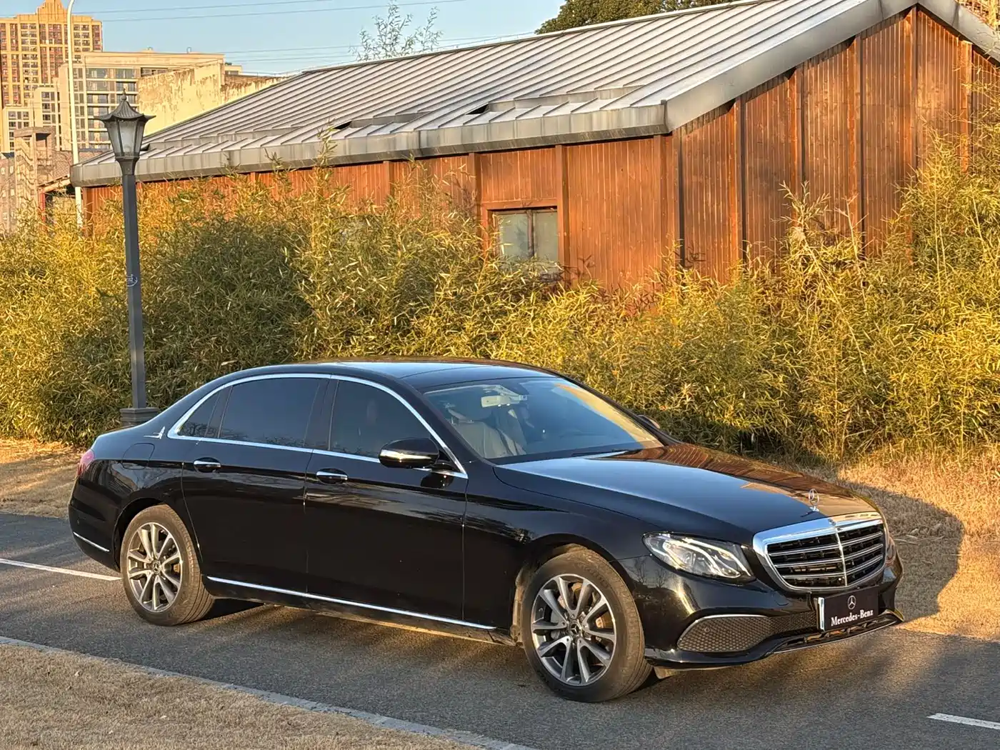 Mercedes-Benz E-Class 2019 Facelift E 300 L Luxury фото 3