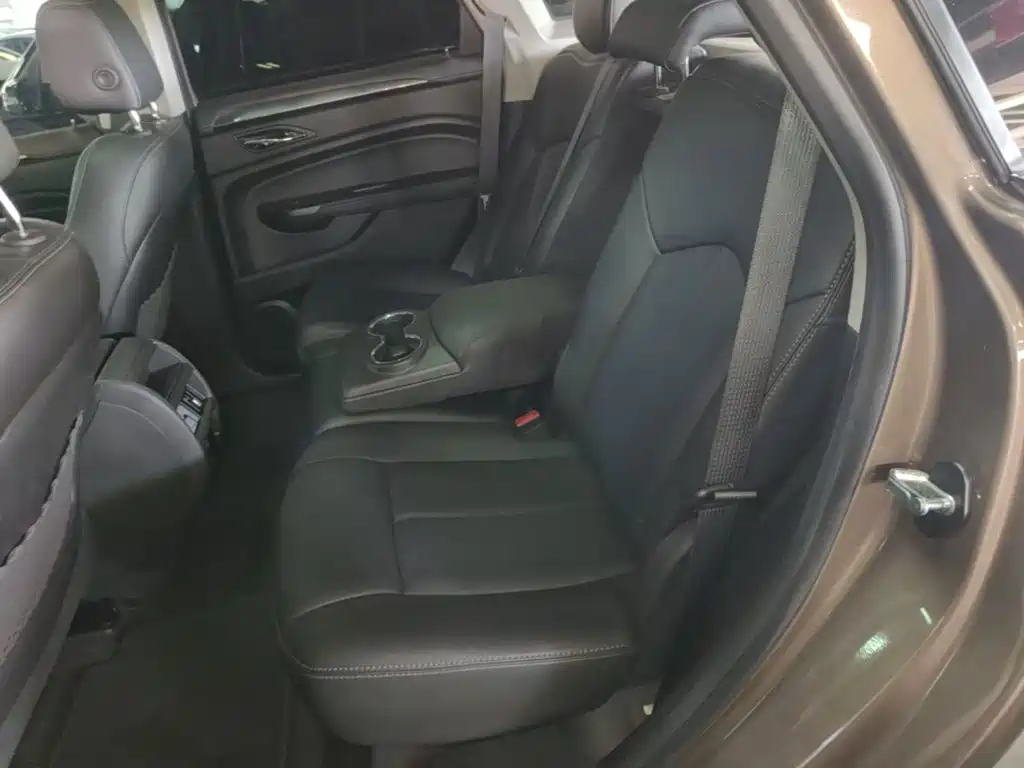 Photo 17 - Cadillac SRX