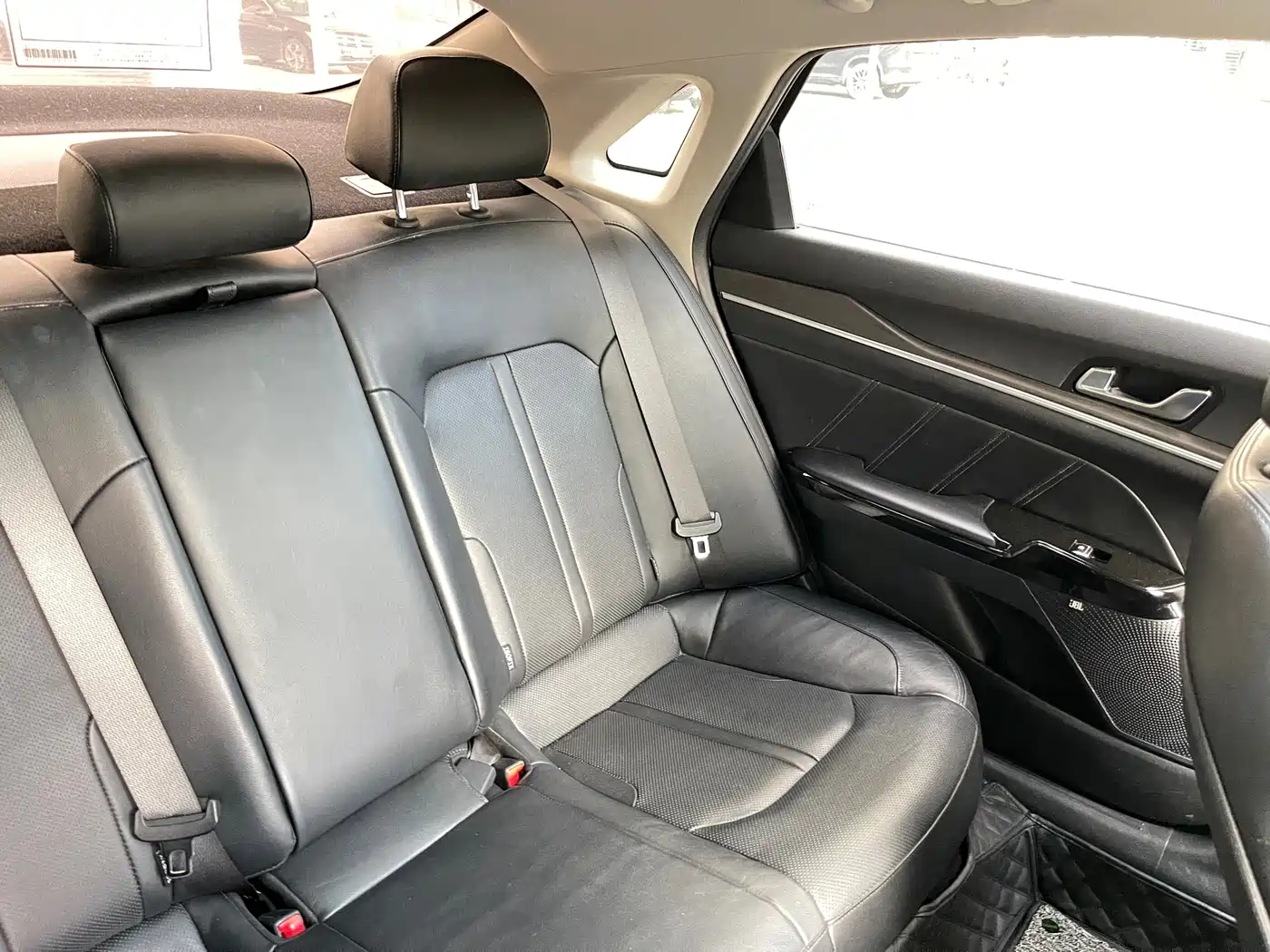 Kia K5 2020 270T CVVD Luxury Tech Version фото 27