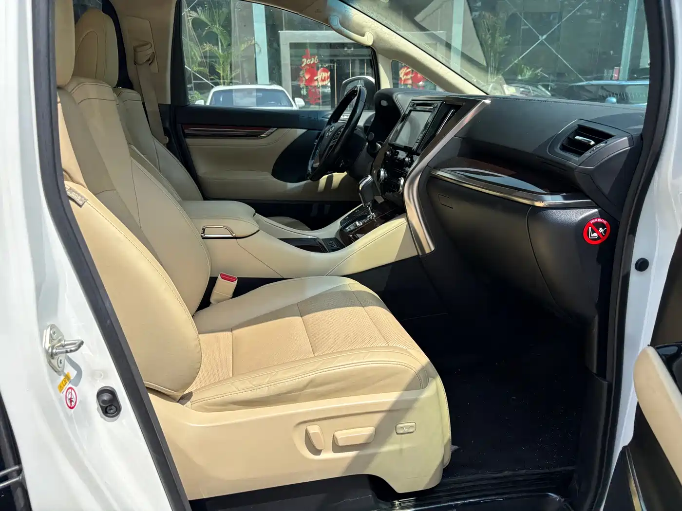 Toyota Alphard 2015 3.5L Luxury Edition фото 16