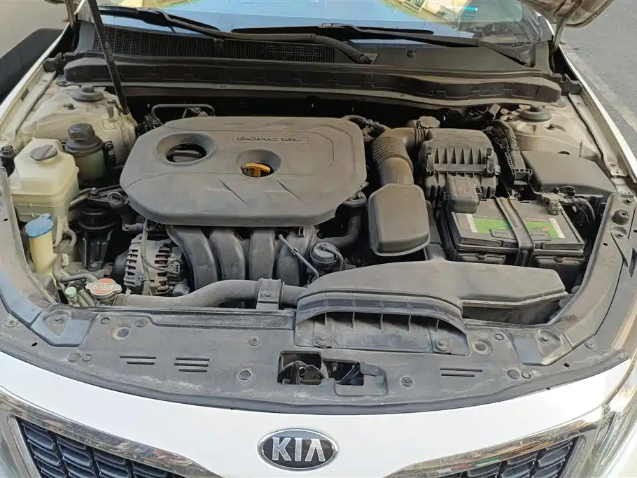 Kia K5 2014 2.0L Automatic LUXURY фото 10