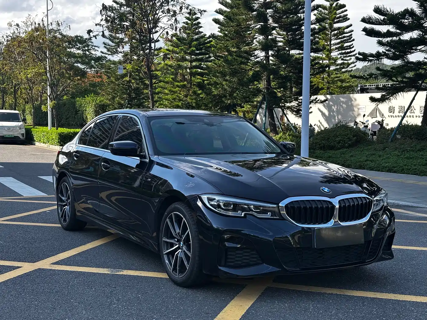 BMW 3 Series 2020 325Li M Sport Package фото 3