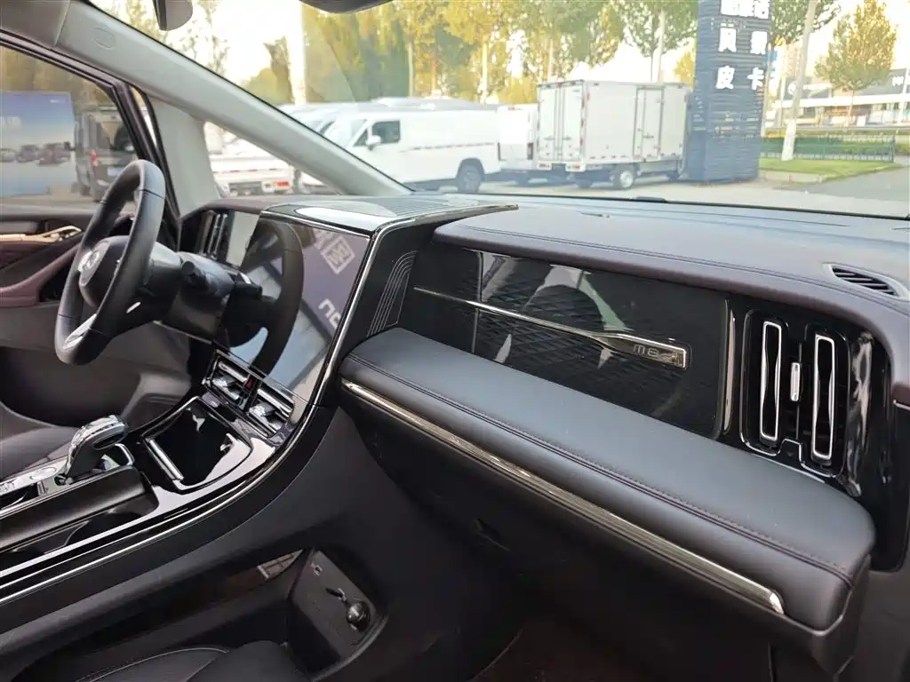 GAC Trumpchi Trumpchi M8 2024 Master Series 400T Ultimate Edition фото 12