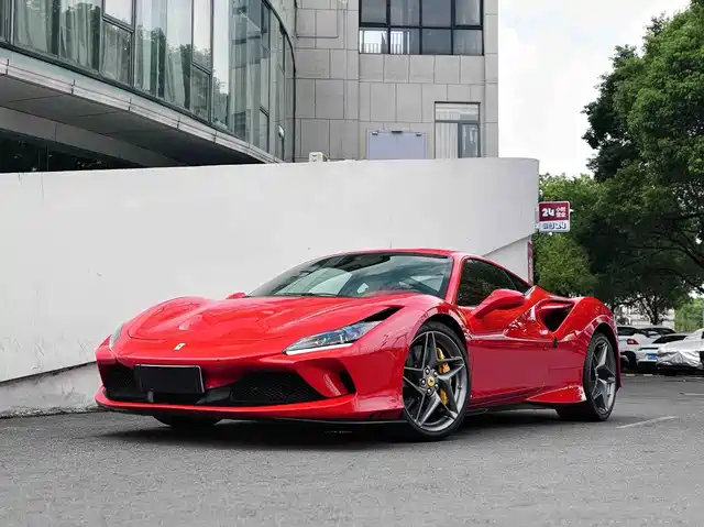 Ferrari F8 2022