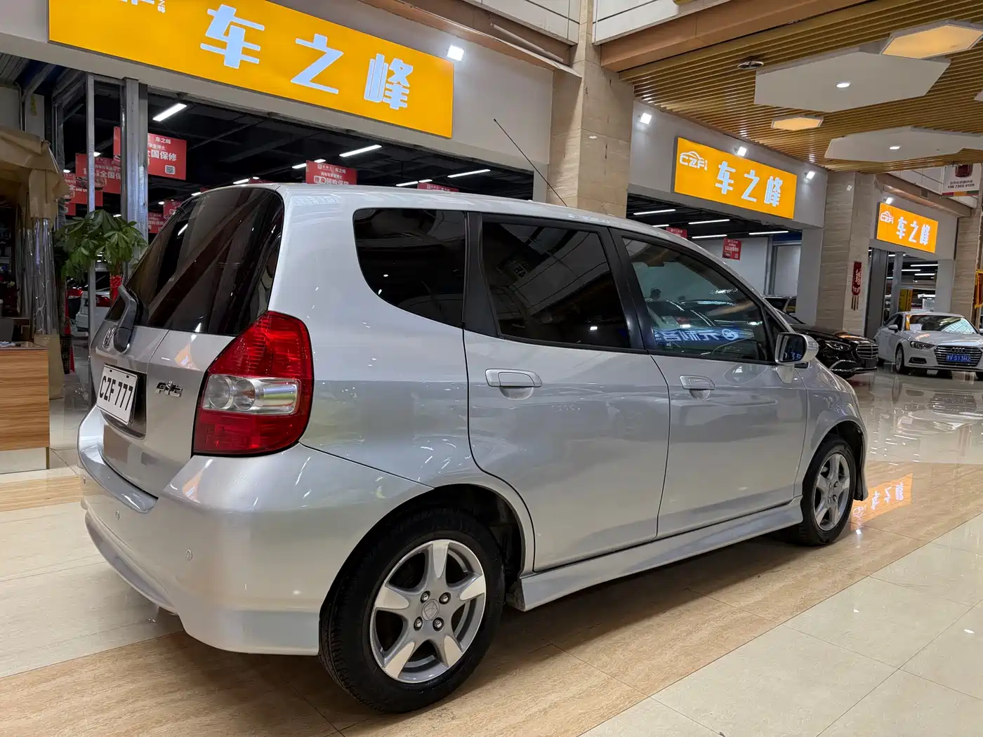 Honda Fit 2008 2008 Model 1.5L Automatic Luxury Edition