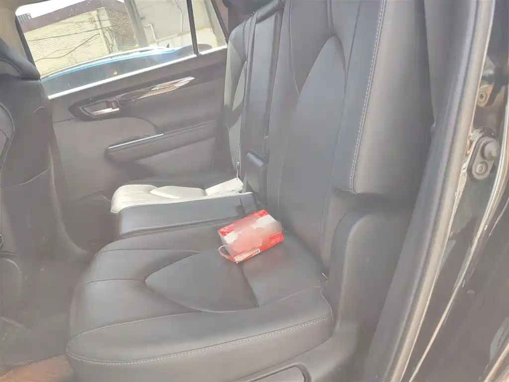 Toyota Highlander 2022 Model Dual Engine 2.5L 4WD Premium Edition 7-Seater фото 15