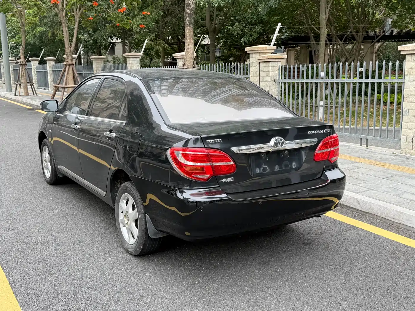 Toyota Corolla 2013 1.6L Automatic Excellence Edition фото 9