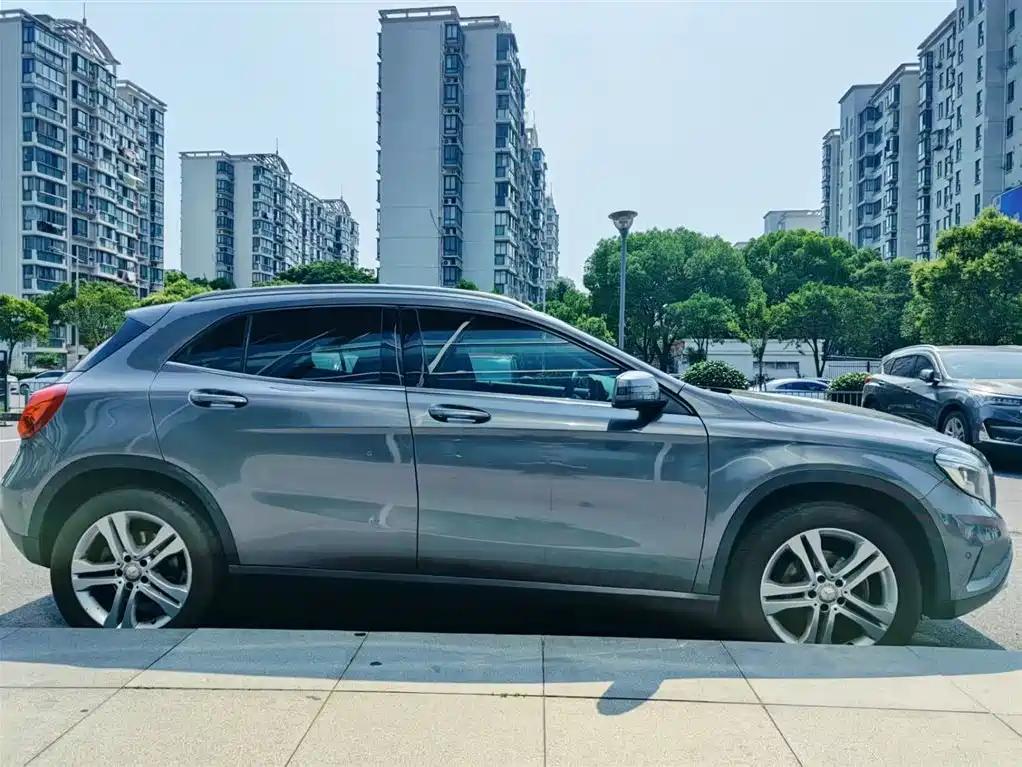 Mercedes-Benz GLA (Import) 2015 GLA 200 фото 7