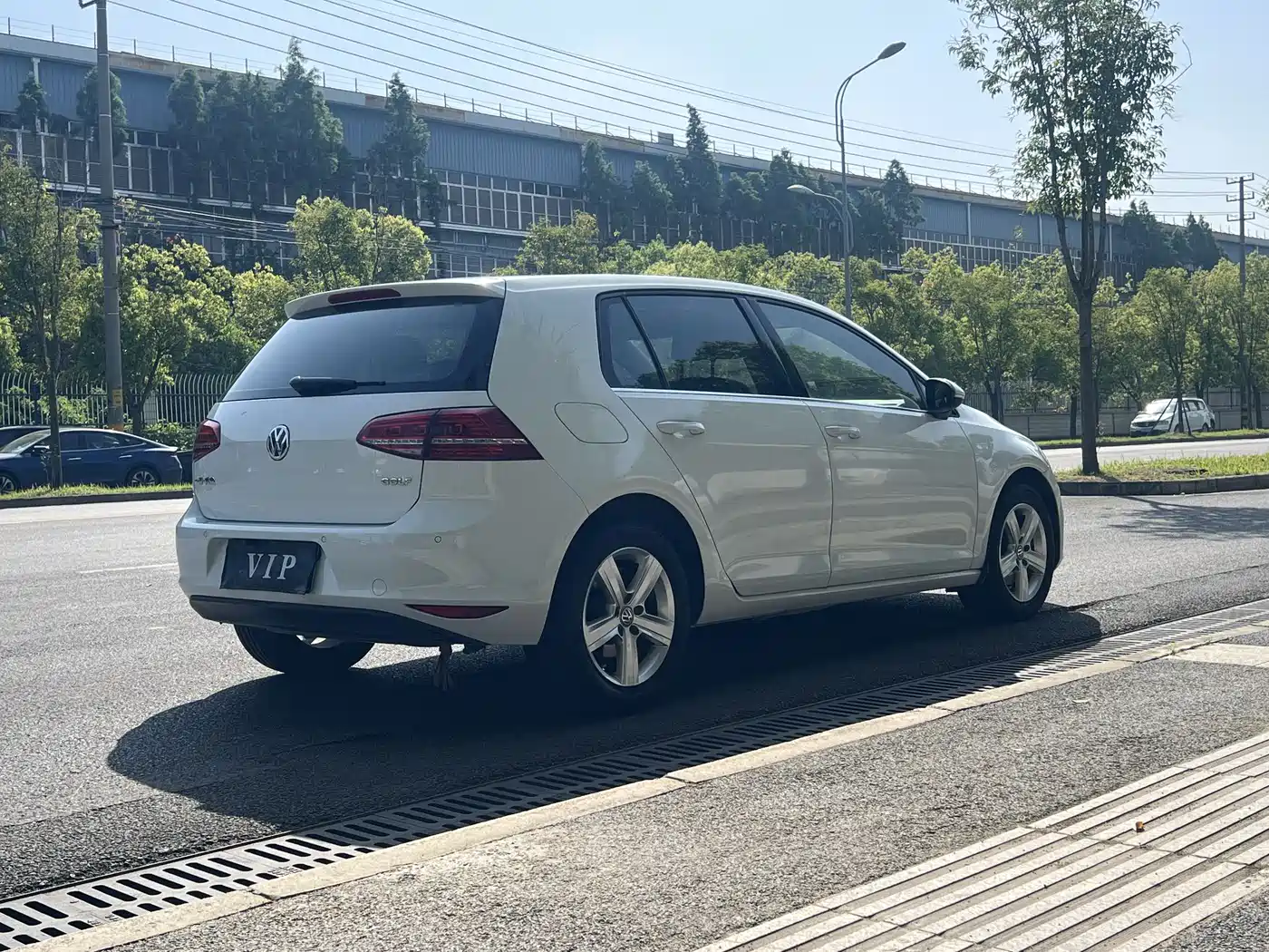 Volkswagen Golf 2016 1.6L Automatic Comfort фото 4