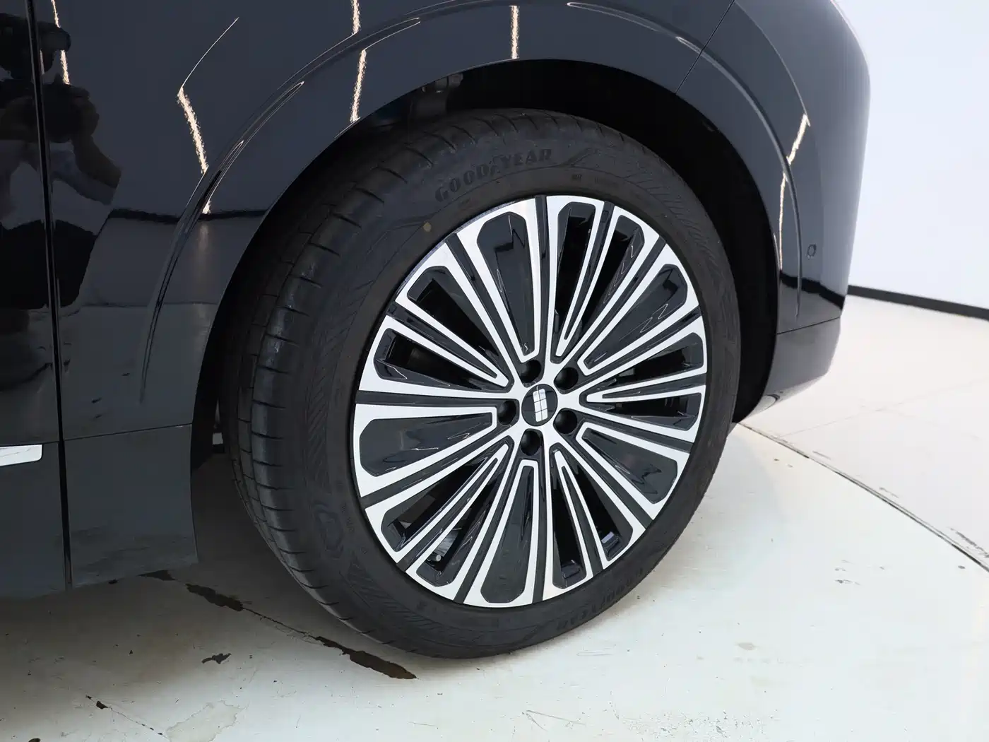 Geely Galaxy Galaxy M9 2025 Base Model фото 7