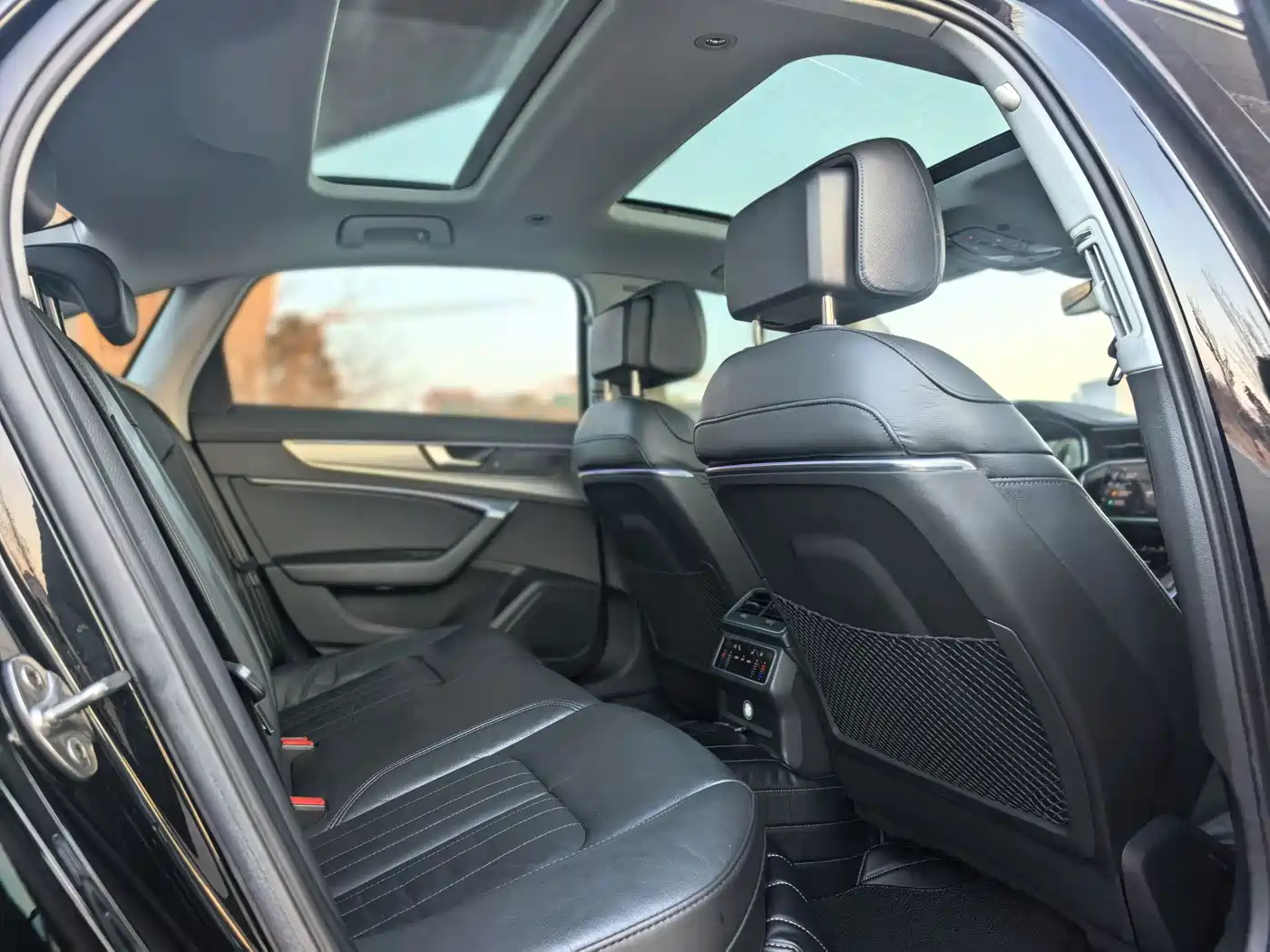 Audi A6L 2021 45 TFSI Exclusive Elegance фото 15