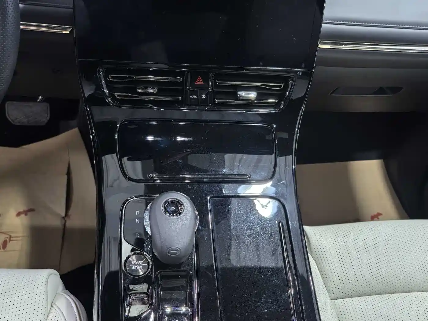 GAC Trumpchi Trumpchi M8 2023 Model Master Series 400T Flagship Edition фото 12