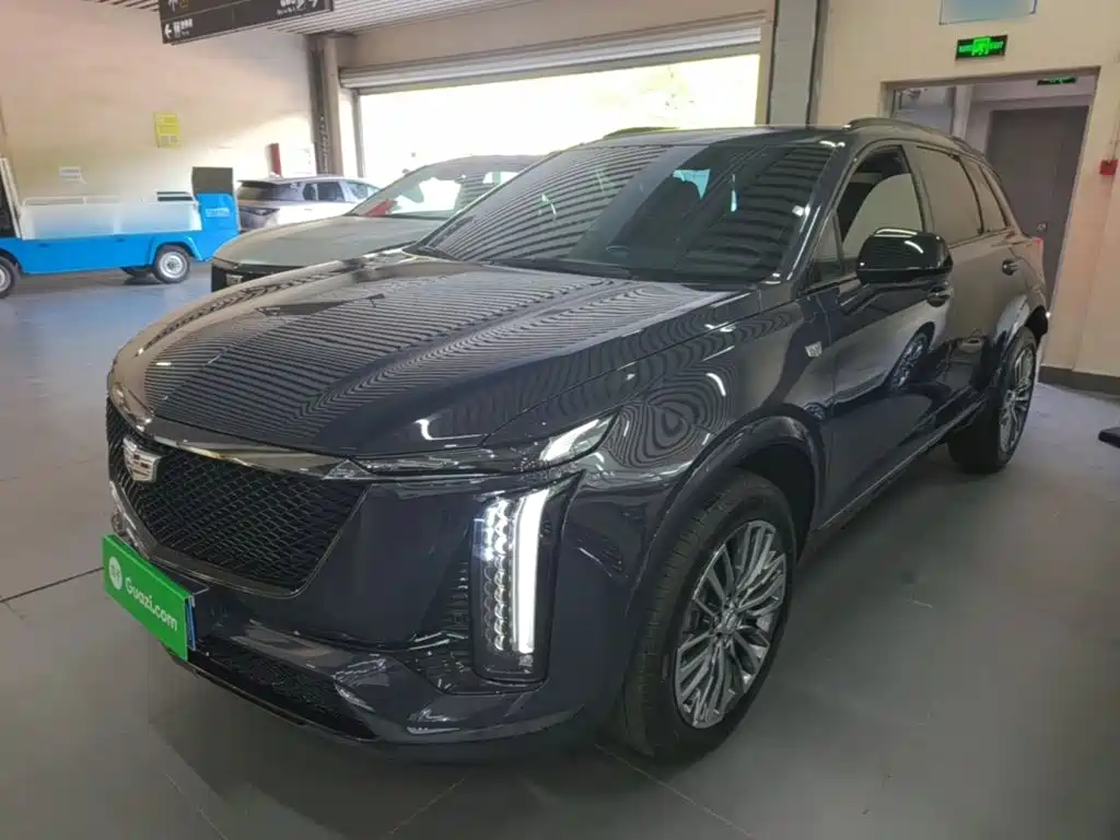 Photo 2 - Cadillac XT5