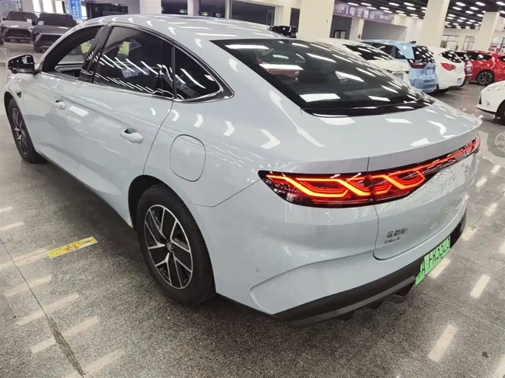 BYD Qin L 2025 DM-i Smart Drive Edition 120KM Surpassing фото 5