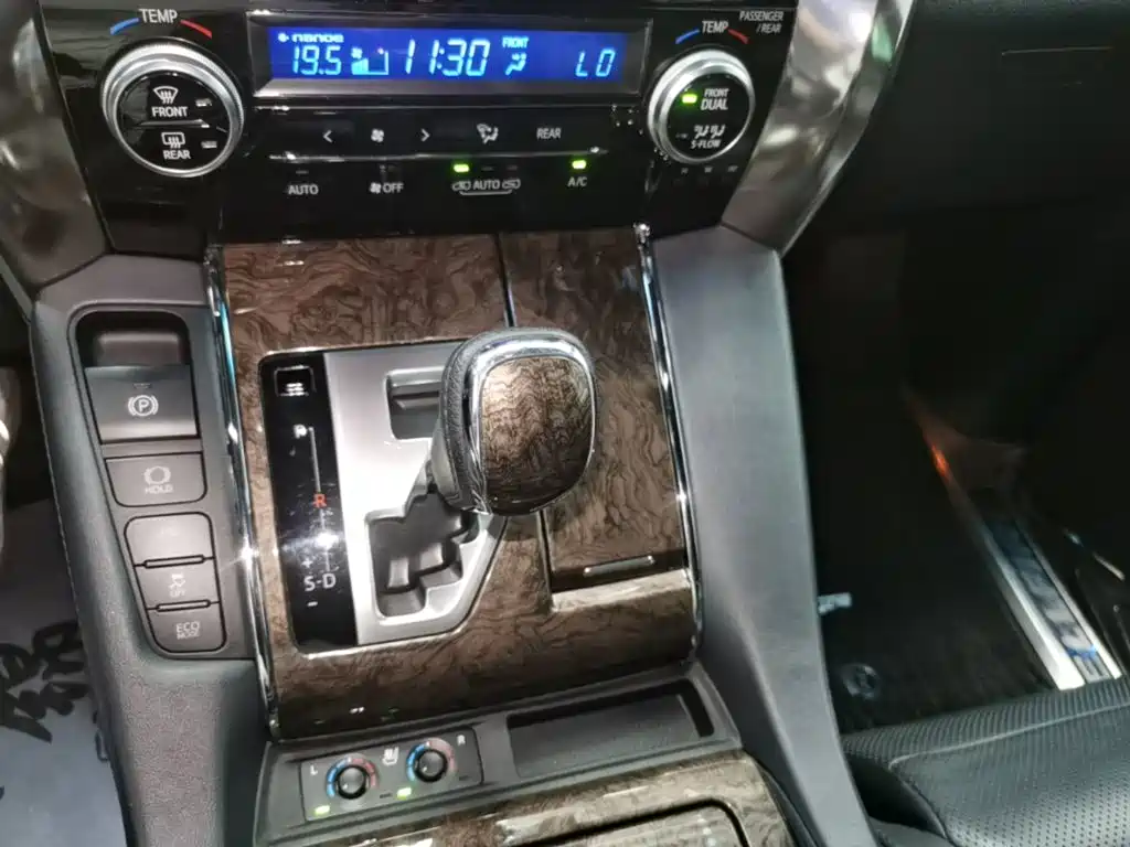 Toyota Vellfire 2019 2019 Hybrid 2.5L HV Premium Edition