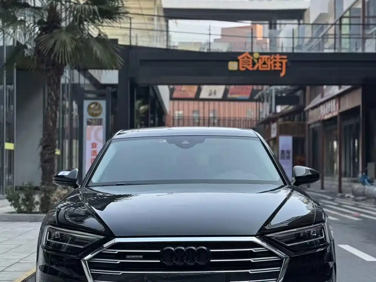 Audi A8 2022 A8L 50 TFSI quattro Comfort Collector's Edition фото 2