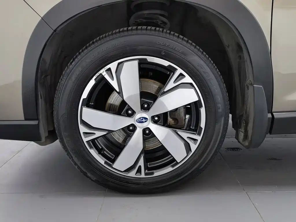 Photo 17 - Subaru Forester