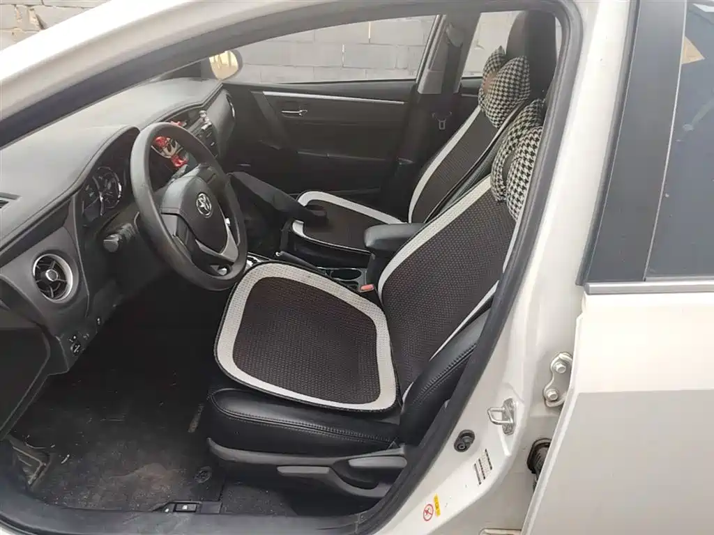 Toyota Corolla 2017 Facelift 1.2T S-CVT GL фото 15