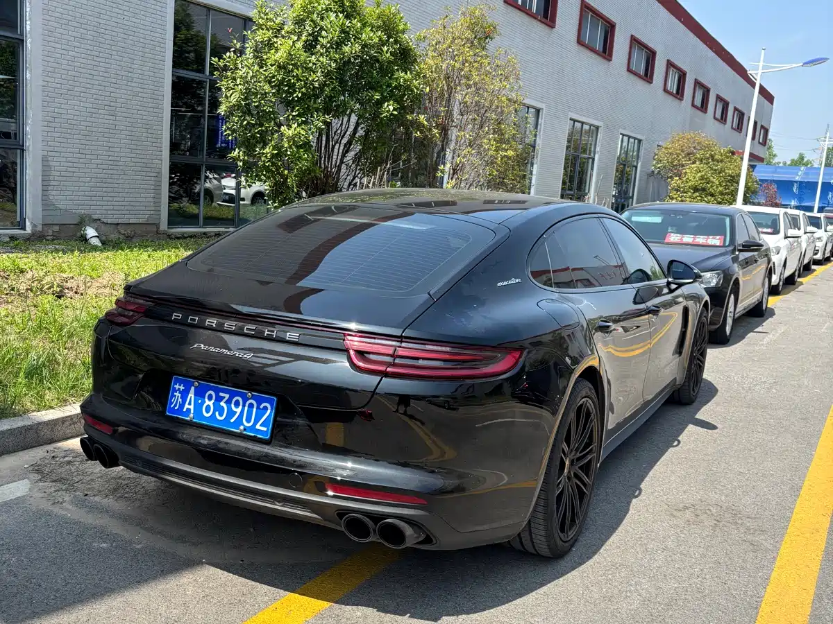 Porsche Panamera 2017 Panamera 4 Executive Long Wheelbase 3.0T фото 5