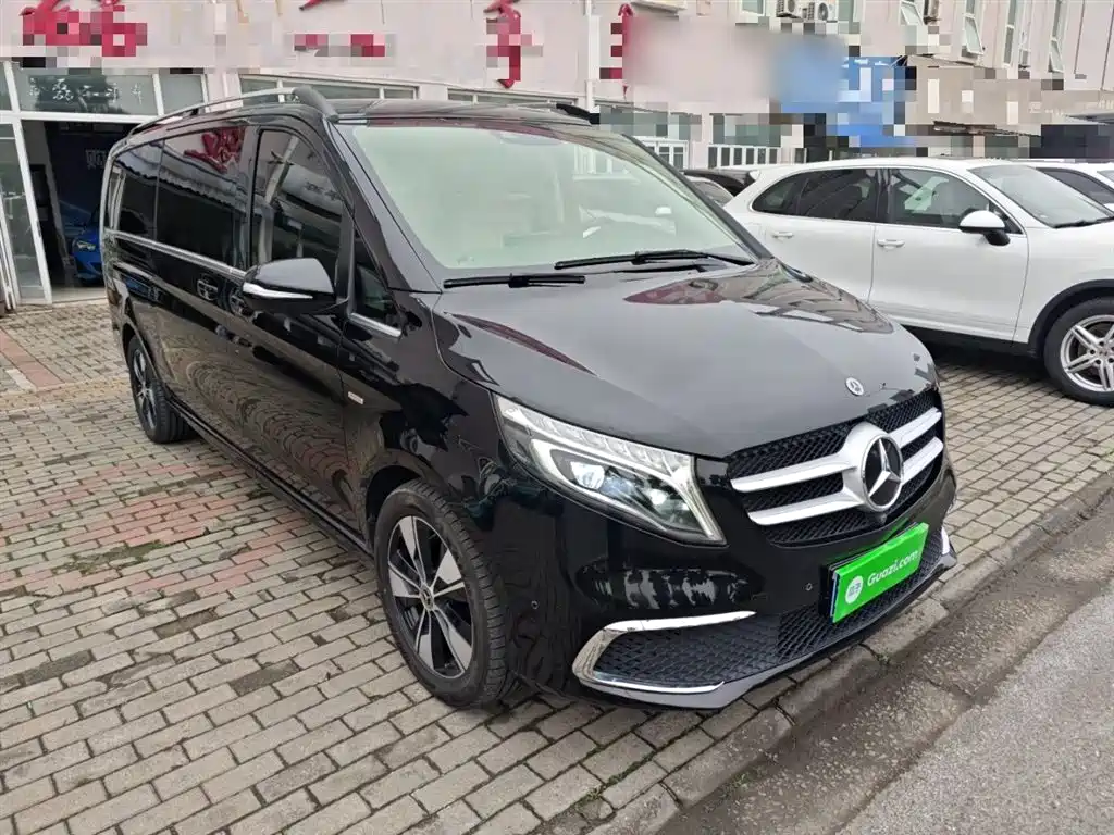 Mercedes-Benz V-Class 2021 V 260 L Long Wheelbase Premium Edition фото 22