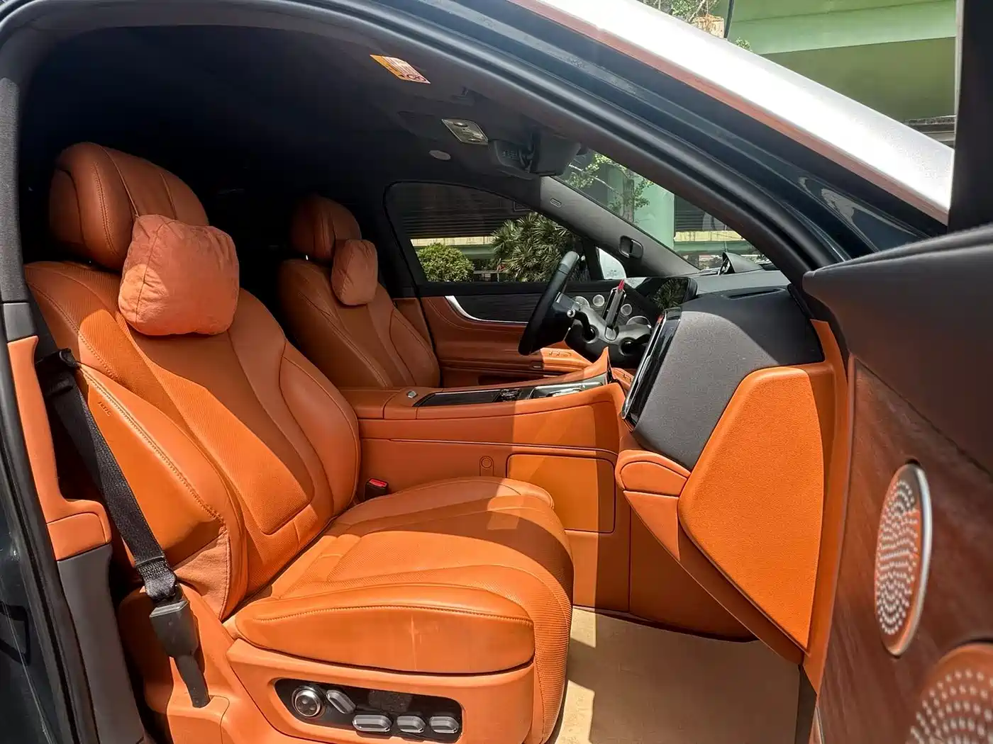 AITO Wenjie AITO M9 2024 Range Extender Ultra 52kWh 6-seater фото 7