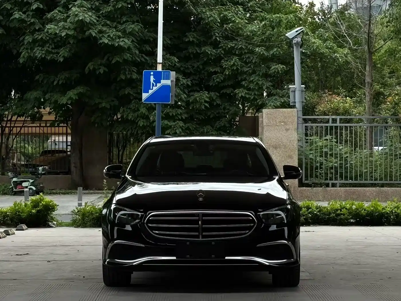 Mercedes-Benz E-Class 2021 E 300 L Luxury фото 2