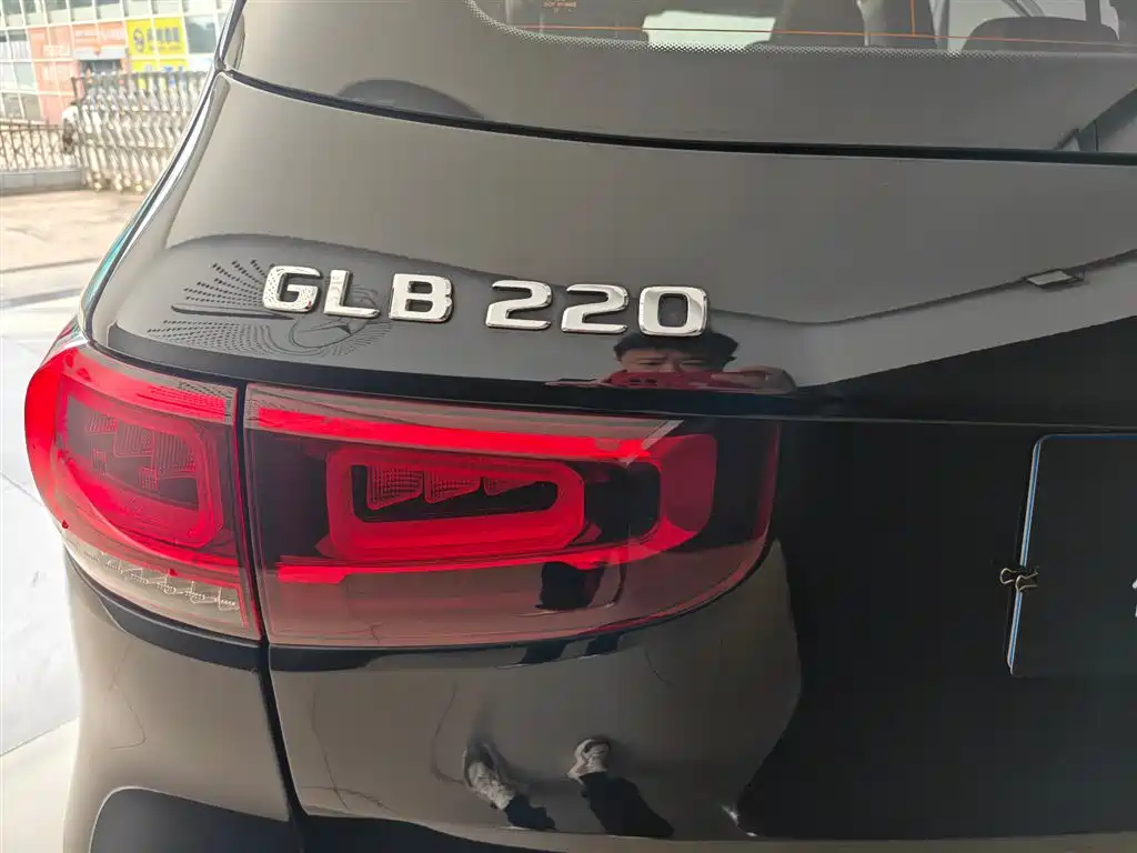 Mercedes-Benz GLB 2023 GLB 220 Dynamic фото 9