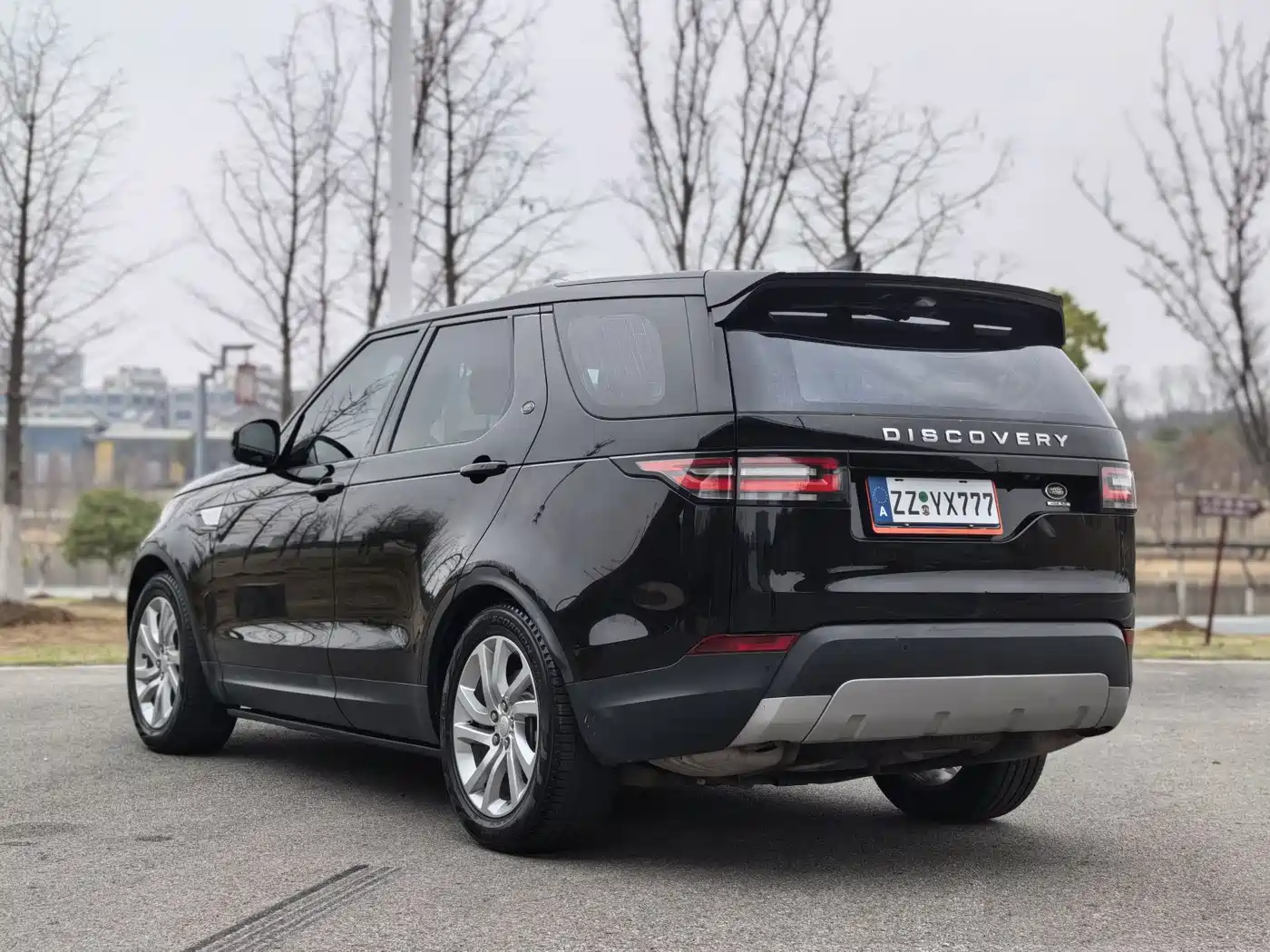 Land Rover Discovery 2017 3.0 SC V6 HSE фото 21