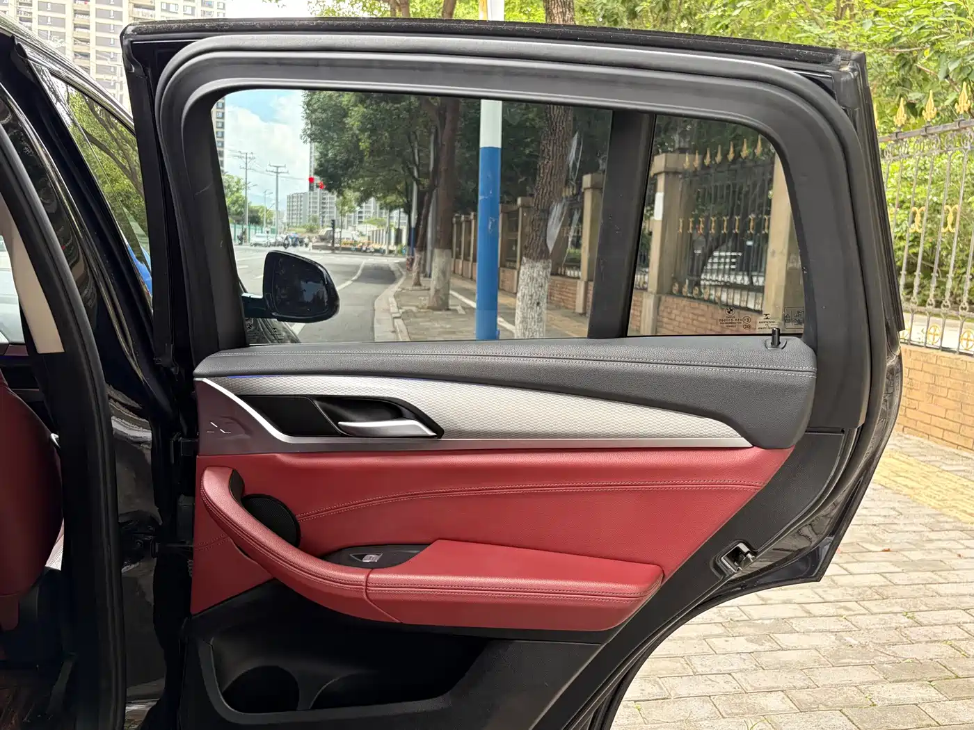 Photo 11 - BMW X4