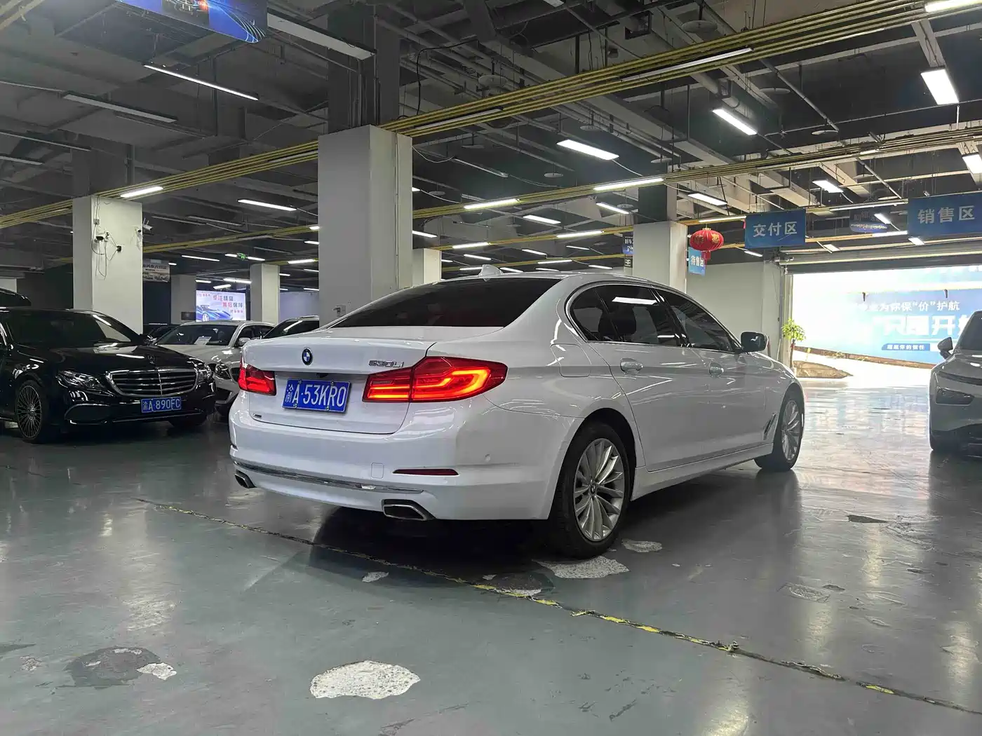 BMW 5 Series 2019 530Li xDrive Luxury Package фото 13