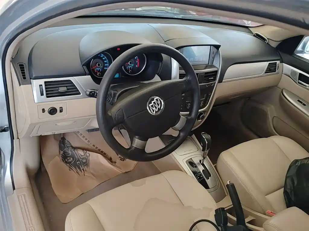 Buick Excelle 2013 1.5L Automatic Classic фото 10