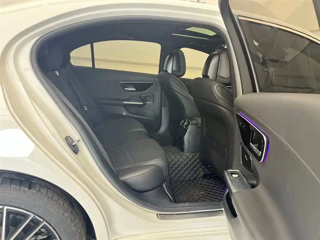 Mercedes-Benz C-Class 2023 C 200 L Sport фото 14