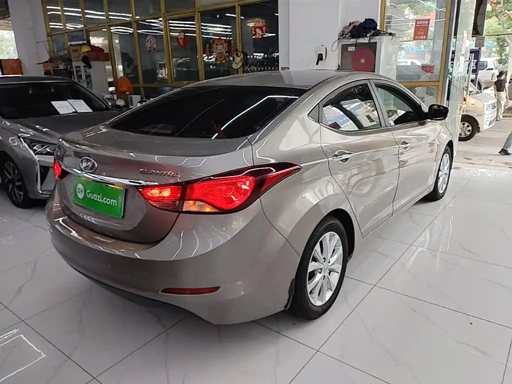 Hyundai Langdong 2016 1.6L Automatic Premium Edition фото 7