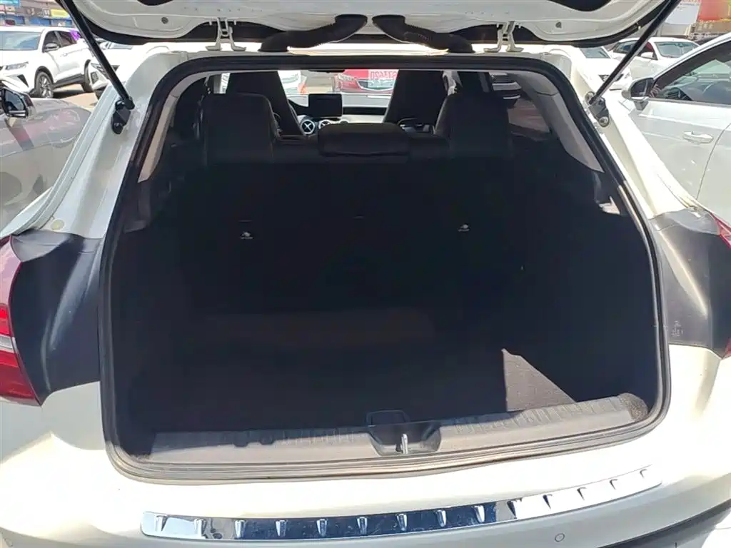 Mercedes-Benz GLA 2017 GLA 200 Dynamic фото 19